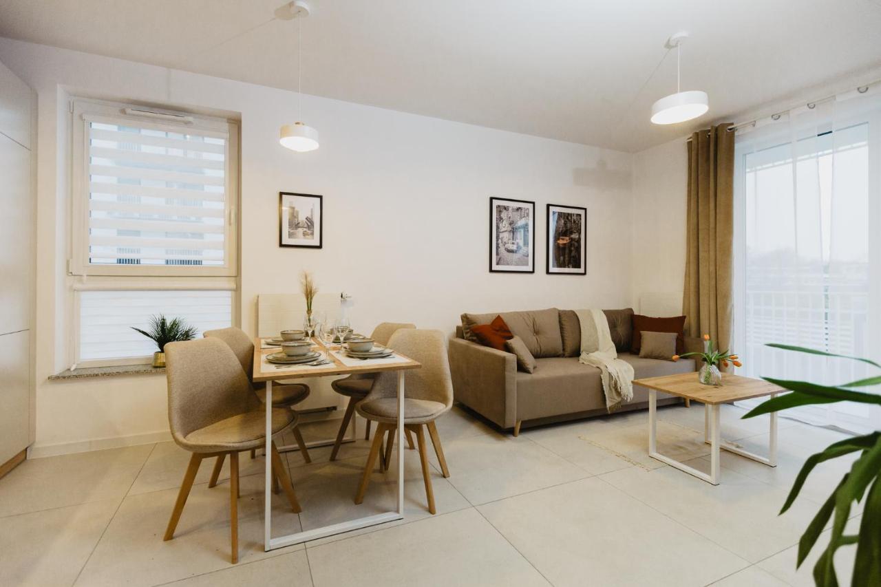 Echo, F210 Apartment *